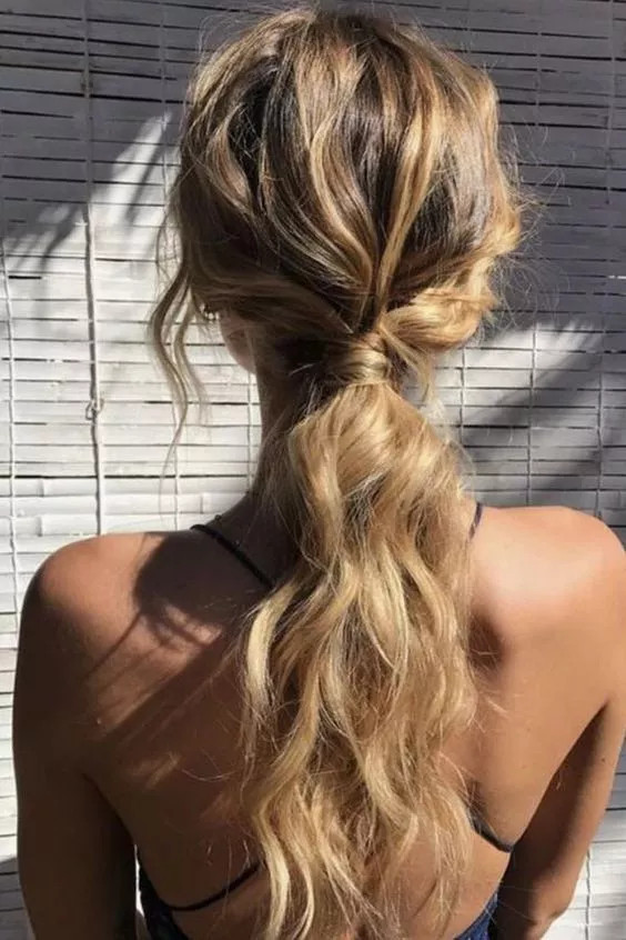 Honey Blonde With Lighter Highlights Visual Idea — Prom Hairstyles 2027