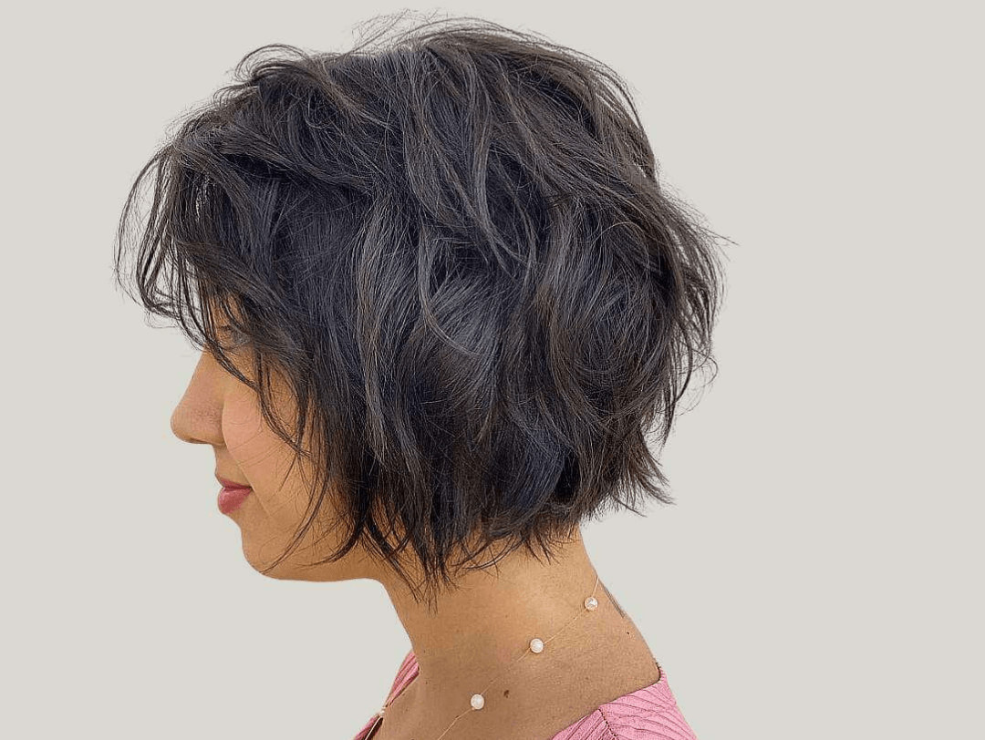 Wavy Bob With Subtle Grey Highlights Wavy Bob With Subtle Grey Highlights — Haircuts 2027 for Wavy Hair