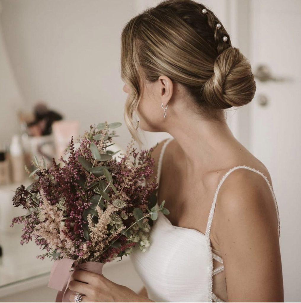 Wavy Medium Density Visual Idea Wavy Medium Density Visual Idea — Bridal Updos 2027