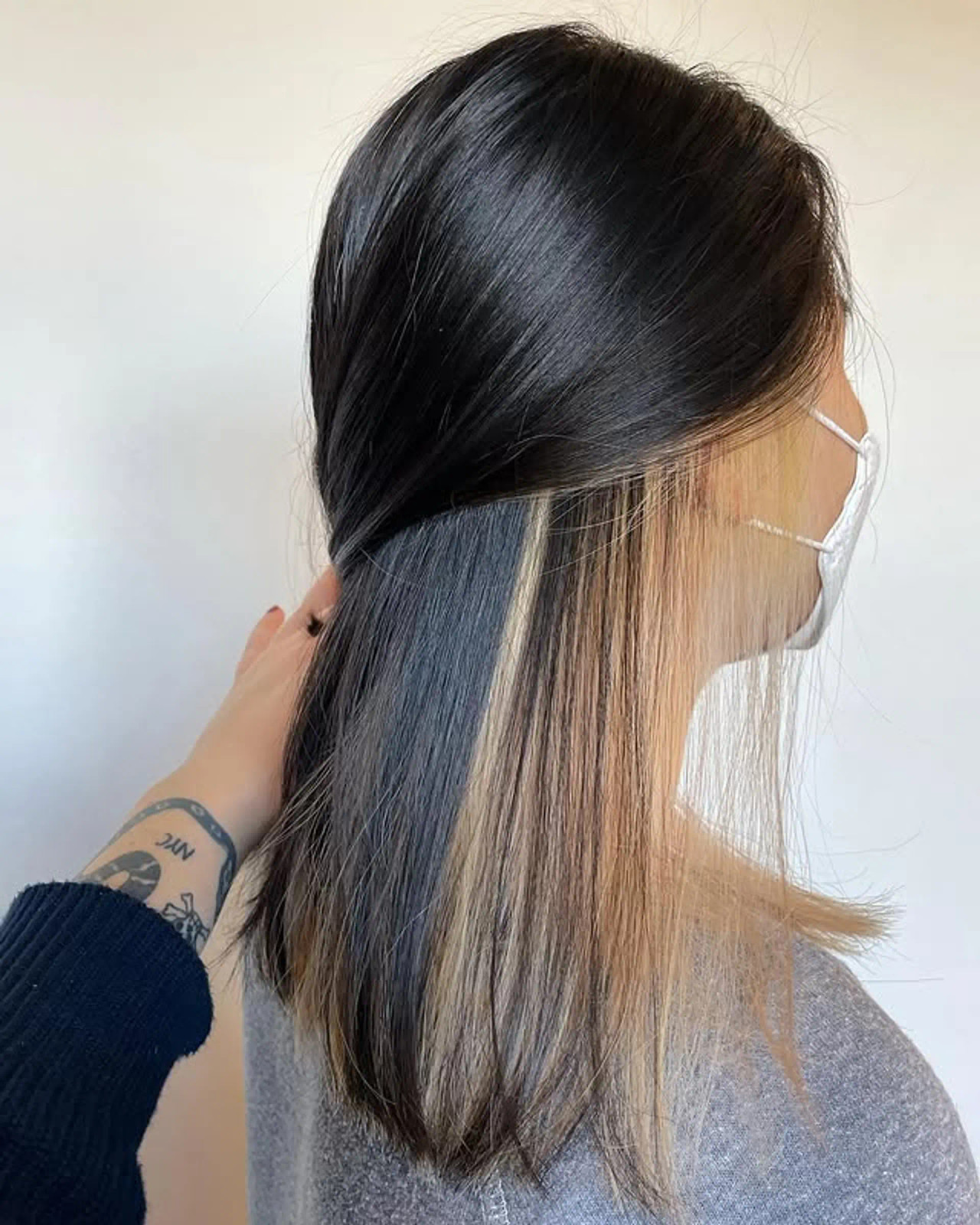 Ash Blonde & Grey Peekaboo Accents Ash Blonde & Grey Peekaboo Accents — Peekaboo Highlights 2027