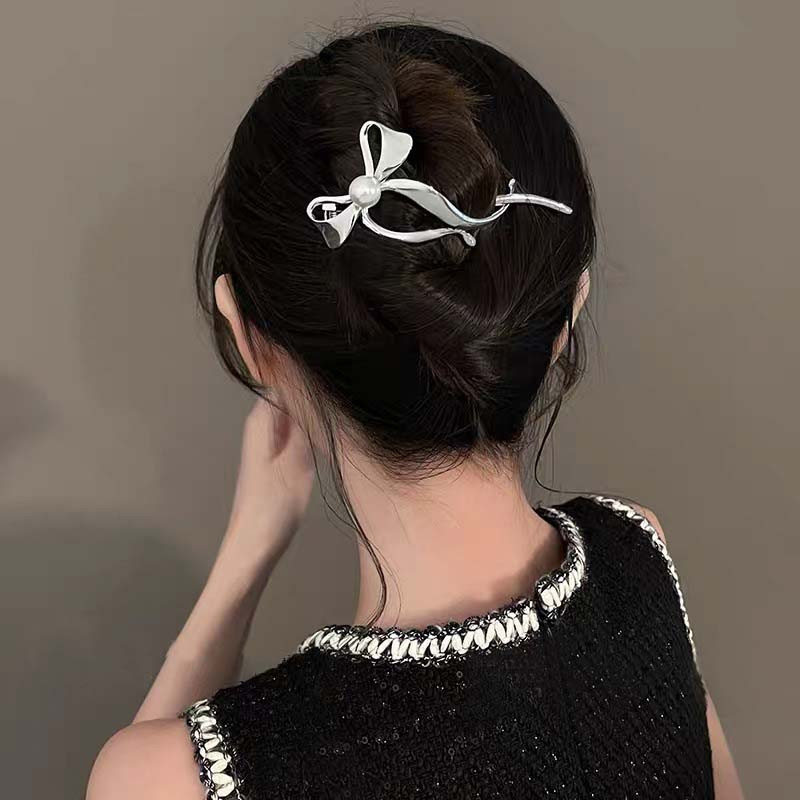 Claw Clip Bun 2027