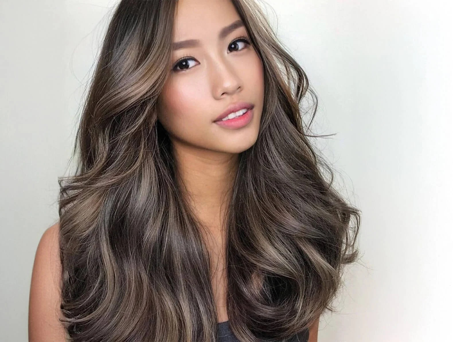 Ash Blonde Sombre on Long Wavy Hair Ash Blonde Sombre on Long Wavy Hair — Sombre Hair 2027
