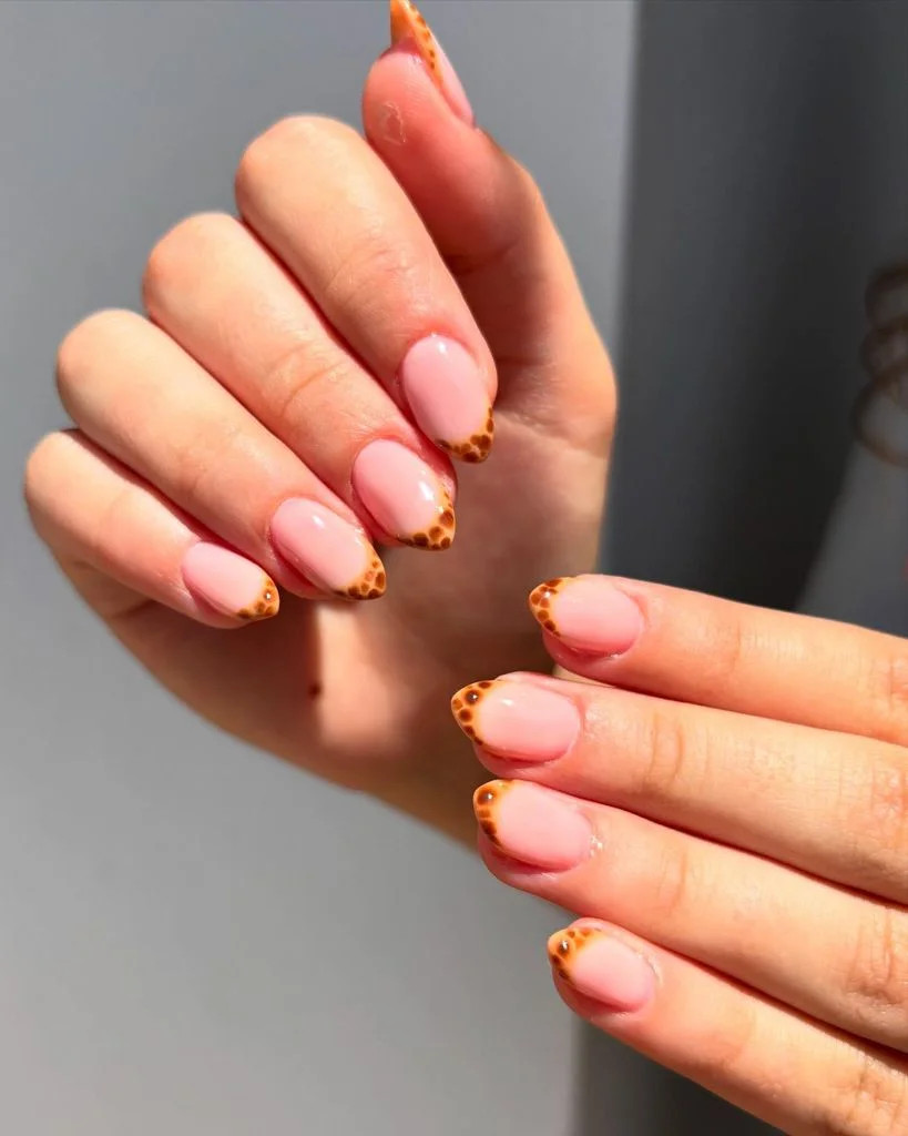 Pale Pink Full Leopard Tip Almond Nails Pale Pink Full Leopard Tip Almond Nails — Leopard Print Nails 2027