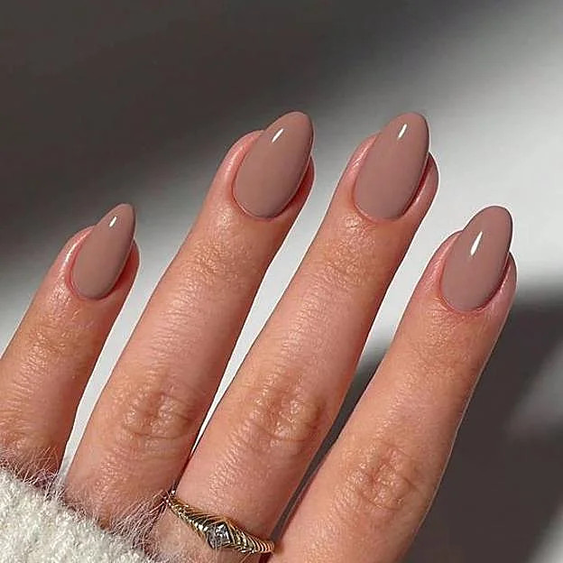 Glossy Visual Idea — Espresso Nails 2027