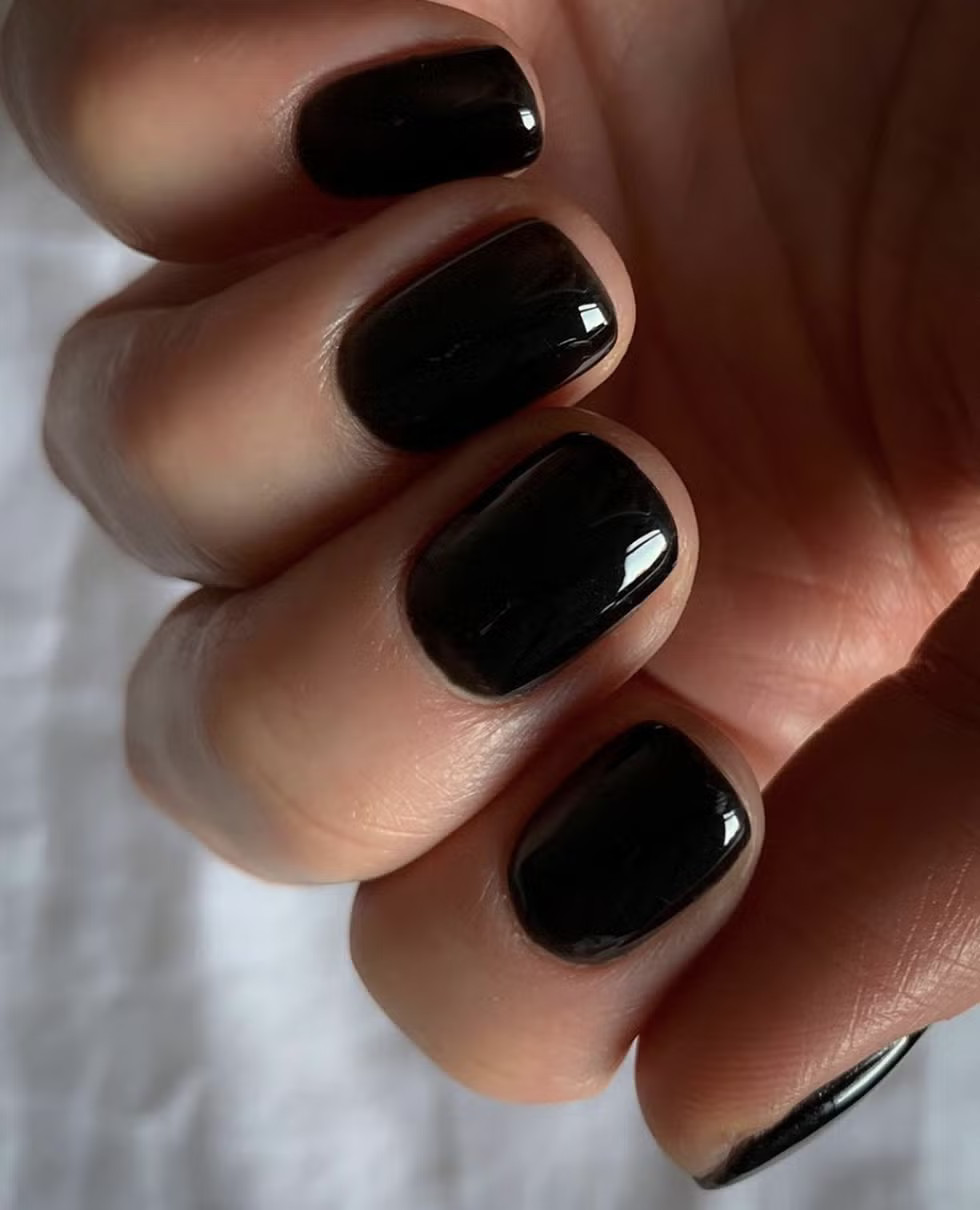 Solid Color Visual Idea Solid Color Visual Idea — Black Nails 2027