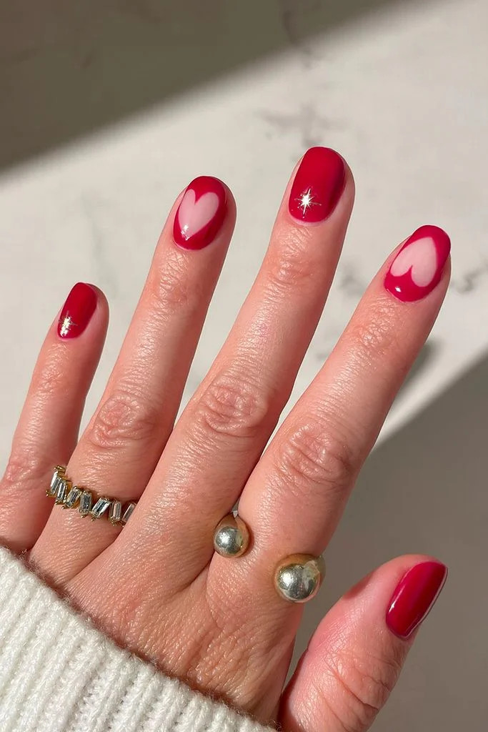 Hollow Red Hearts Short Oval Hollow Red Hearts Short Oval — Heart Nails 2027