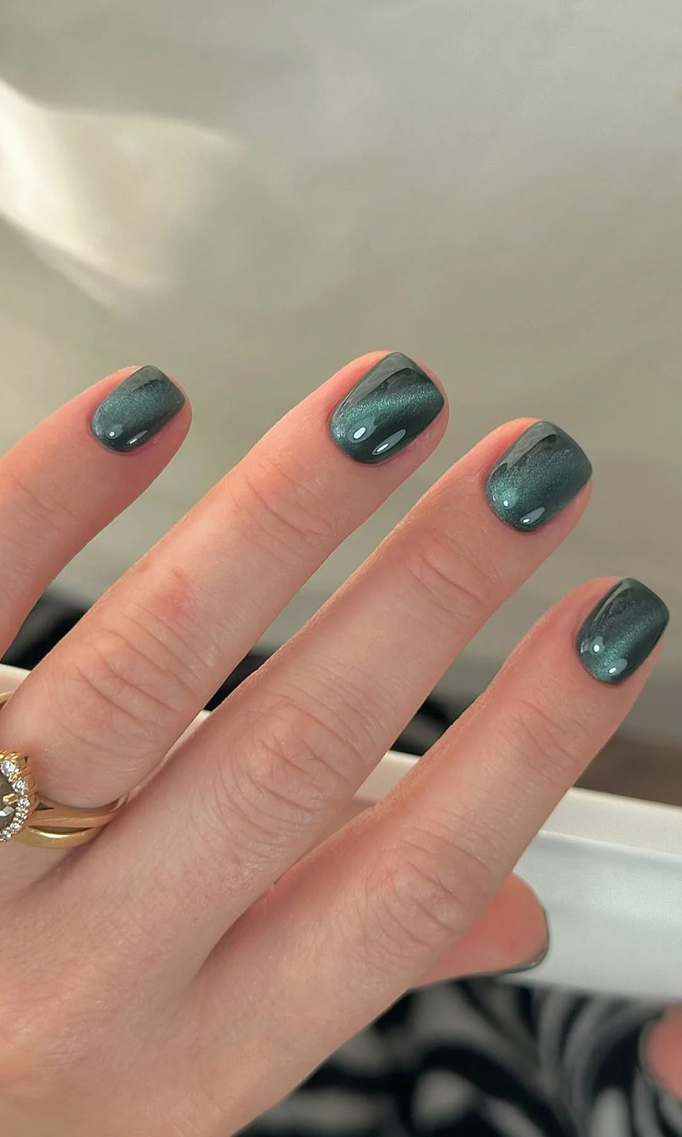 Cat-Eye Visual Idea Cat-Eye Visual Idea — Short Winter Nails 2027