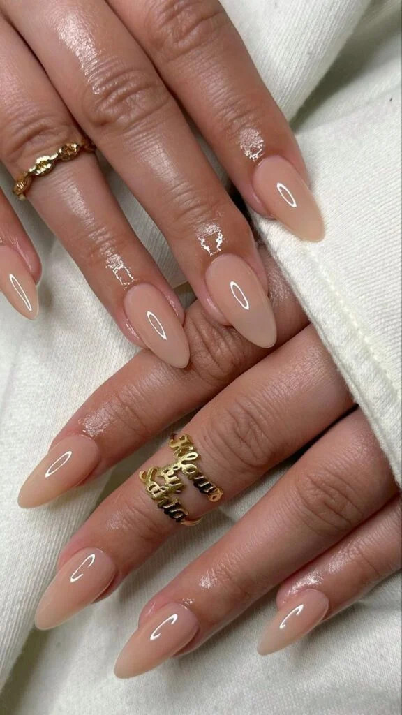 Minimalist French Tip Visual Idea Minimalist French Tip Visual Idea — Mom Nails 2027