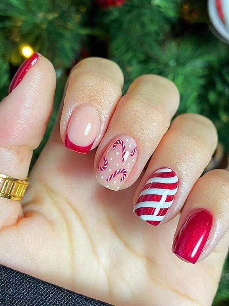 Short Square Red and White Stripes Short Square Red and White Stripes — Christmas Square Nails 2026