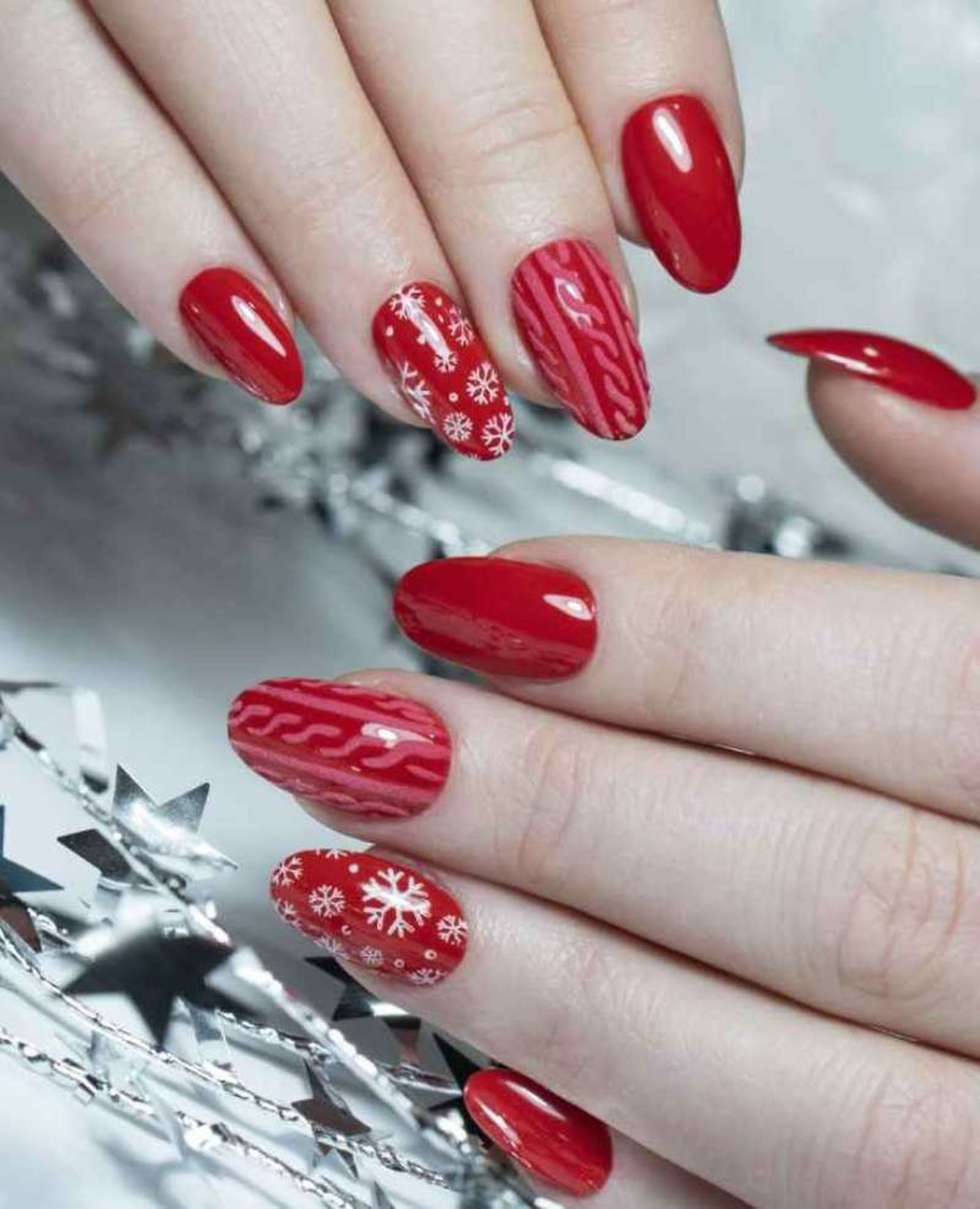 Glossy Red with White Snowflake and Cable Knit Glossy Red with White Snowflake and Cable Knit — Glitter Christmas Nails 2026