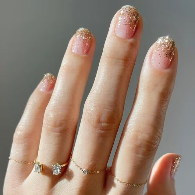 Visual Idea — The Glitter Covers The Entire Tip Area Visual Idea — The Glitter Covers The Entire Tip Area — Glitter Christmas Nails 2026