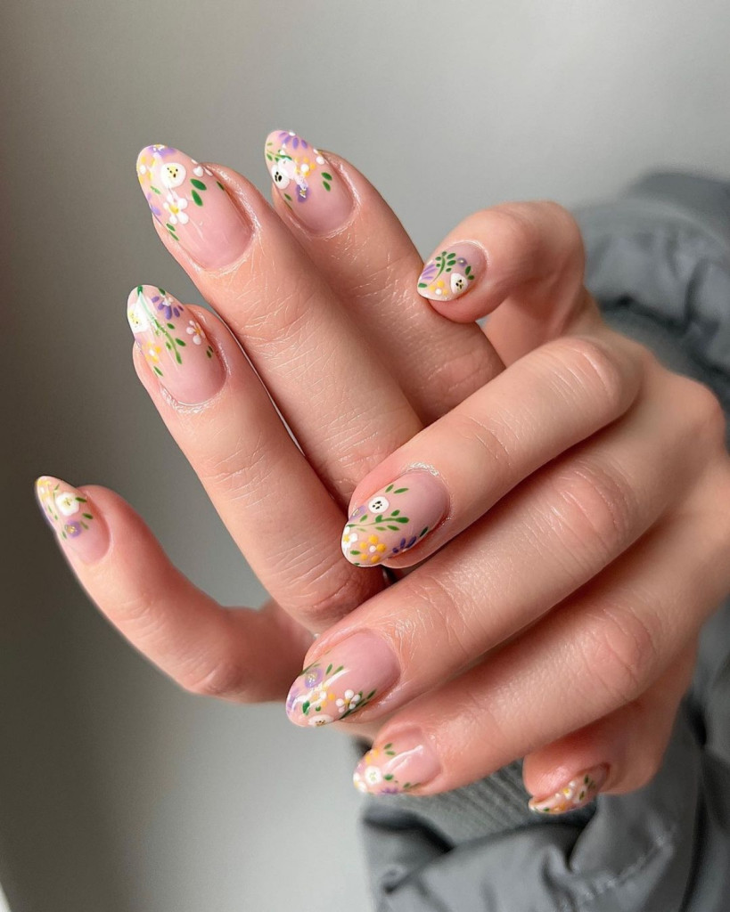 Visual Idea Visual Idea — Spring Floral Nails 2027