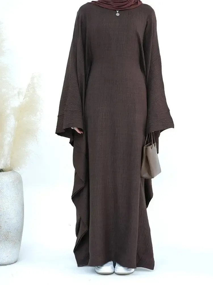 Flowing Brown Abaya with Wide Sleeves for Casual Days Flowing Brown Abaya with Wide Sleeves for Casual Days — Dubai Outfits 2027