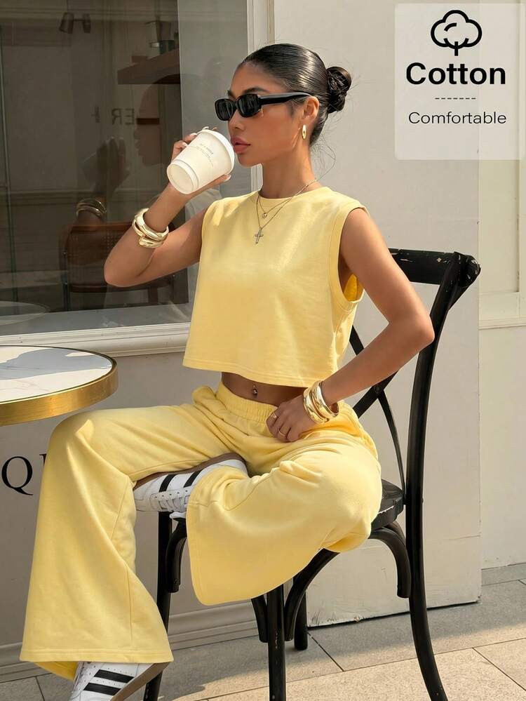 Casual Pale Yellow Crop Top and Wide-Leg Pants Set Casual Pale Yellow Crop Top and Wide-Leg Pants Set — Pale Yellow Outfits 2027