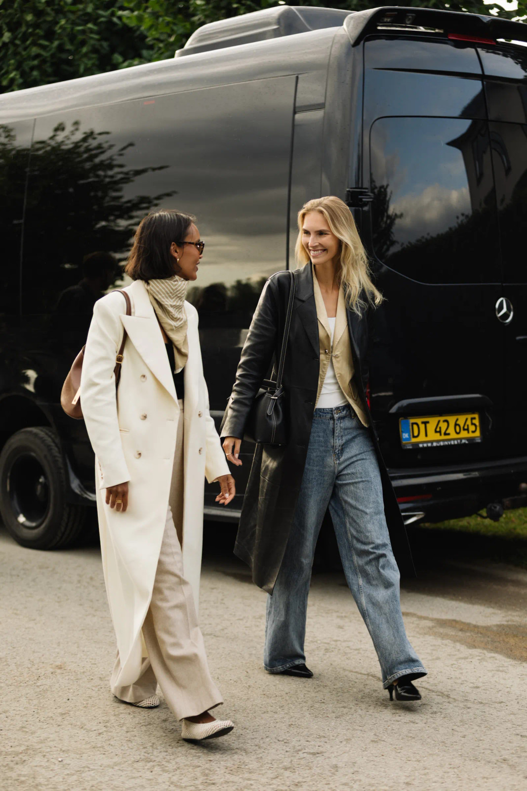 Cream Long Coat Black Top Outfit Idea Cream Long Coat Black Top Outfit Idea — Scandi Outfits 2027