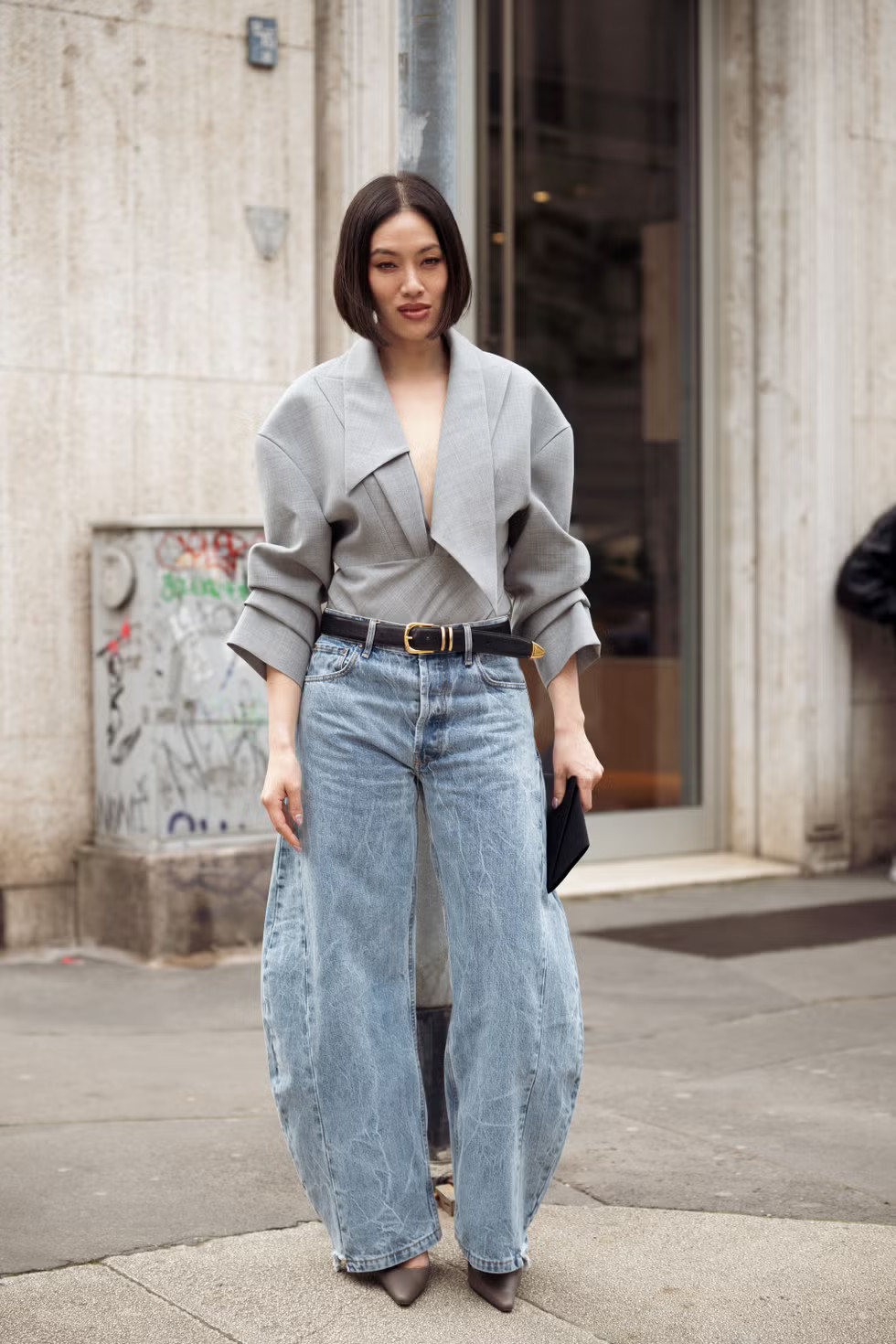Sculptural Blazer Elevates Ultra Wide-Leg Jeans Sculptural Blazer Elevates Ultra Wide-Leg Jeans — Spring Europe Outfits 2027