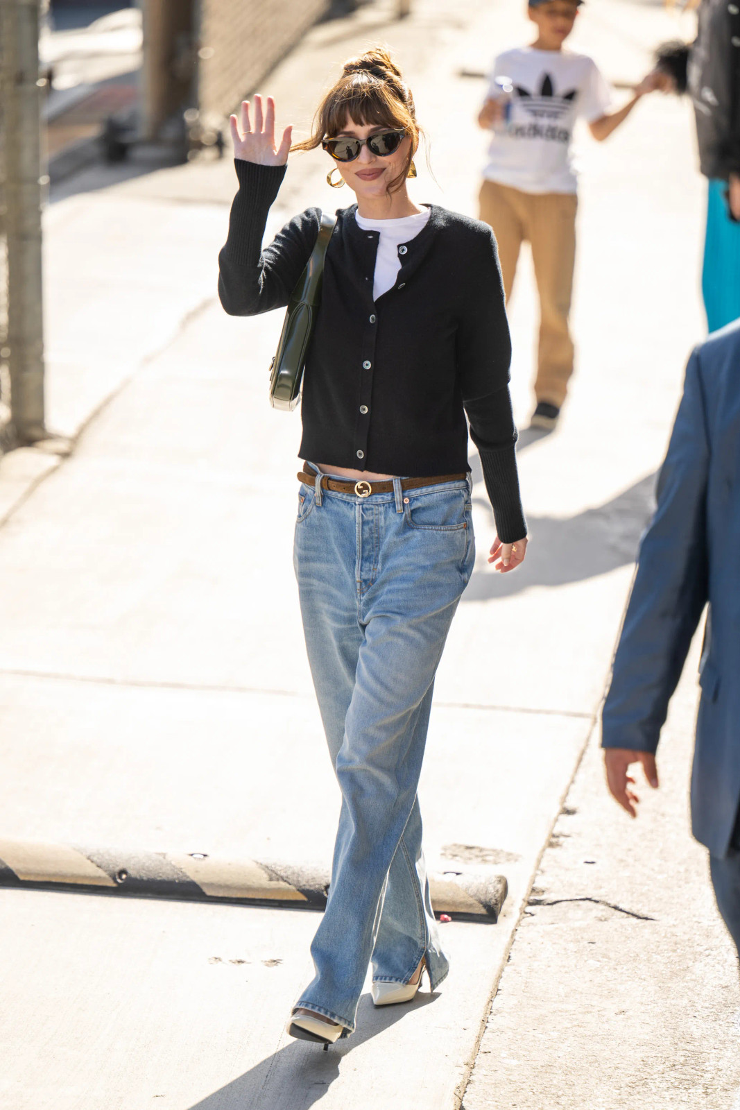 Casual Black Leather Jacket with White T-Shirt and Light Wash Wide Leg Jeans Casual Black Leather Jacket with White T-Shirt and Light Wash Wide Leg Jeans — Sweater and Jeans Outfits 2027