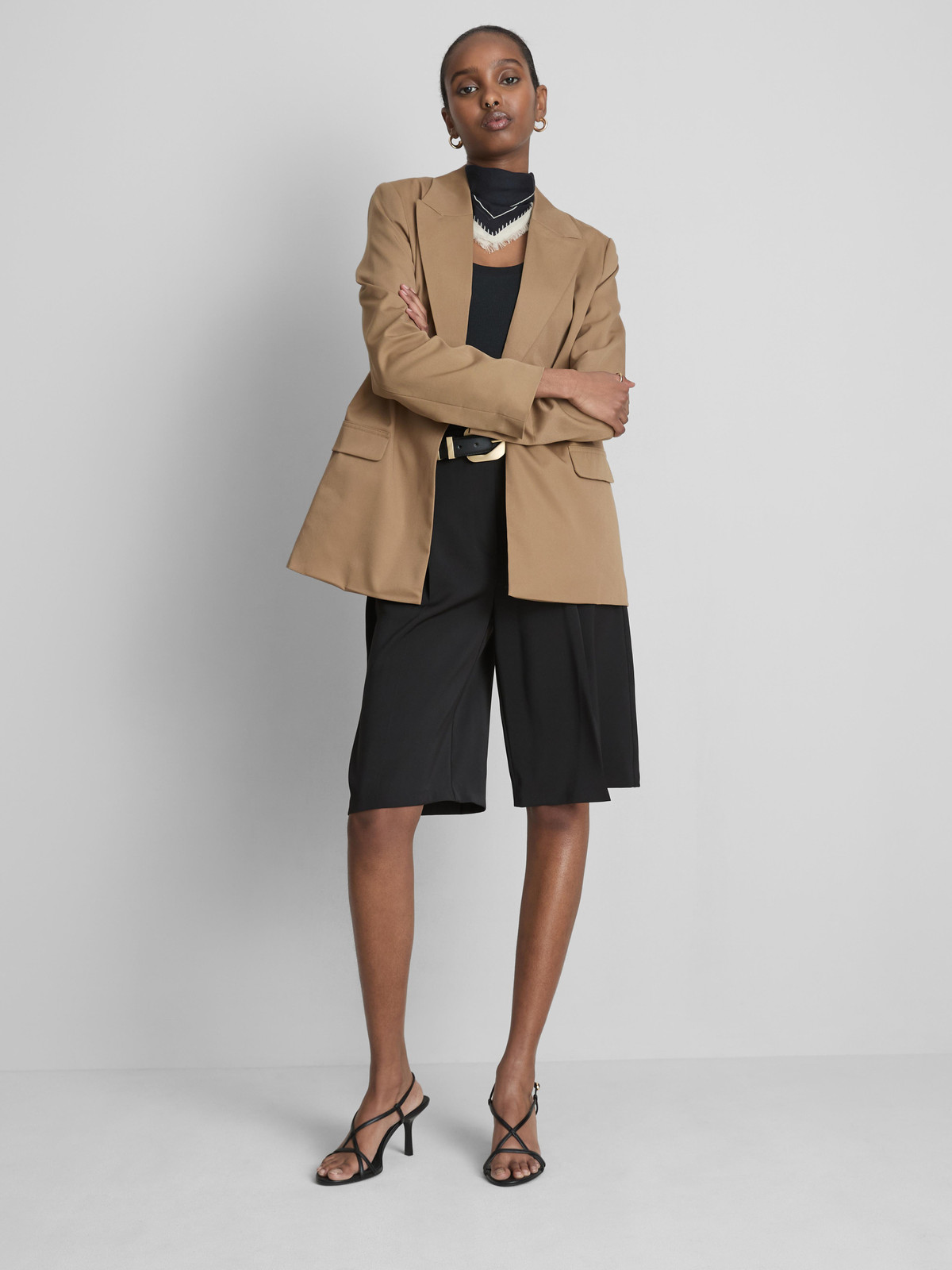 Oversized Tan Linen-Blend Blazer with Wide-Leg Culottes Oversized Tan Linen-Blend Blazer with Wide-Leg Culottes — Summer Bachelorette Outfits 2027