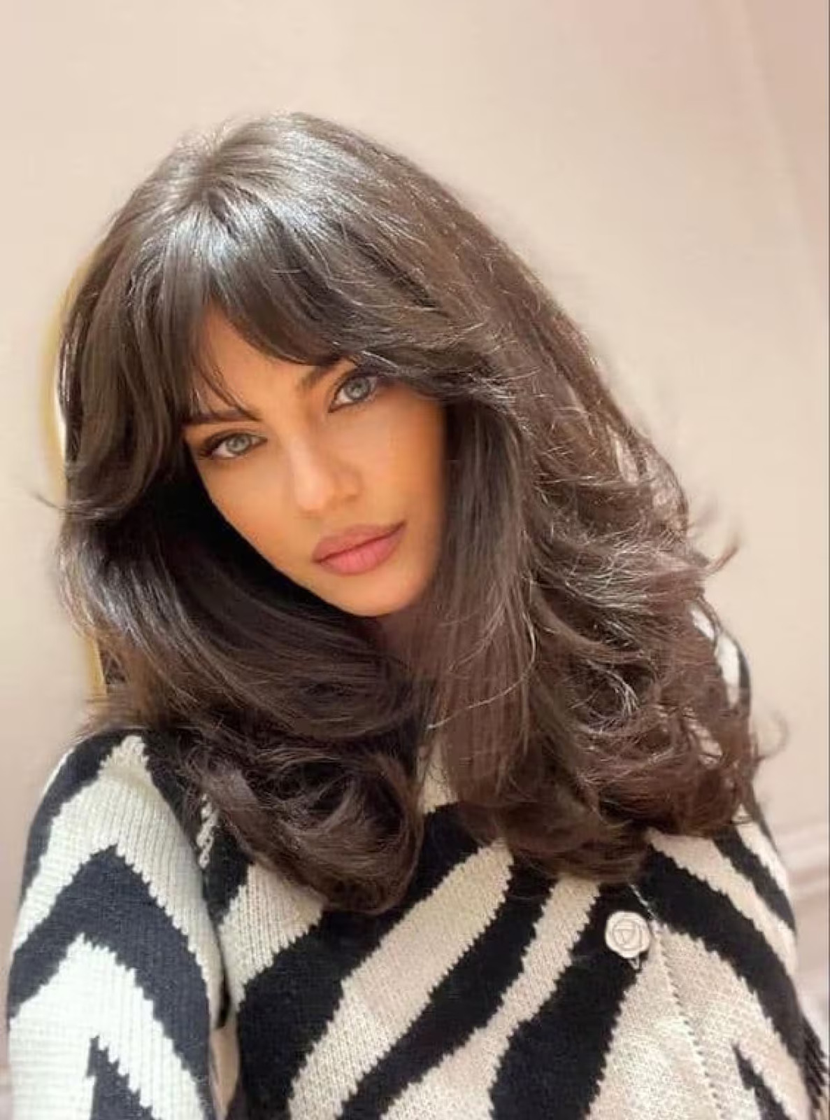 Glossy Supermodel Blowout Glossy Supermodel Blowout — 90s Hairstyles 2027