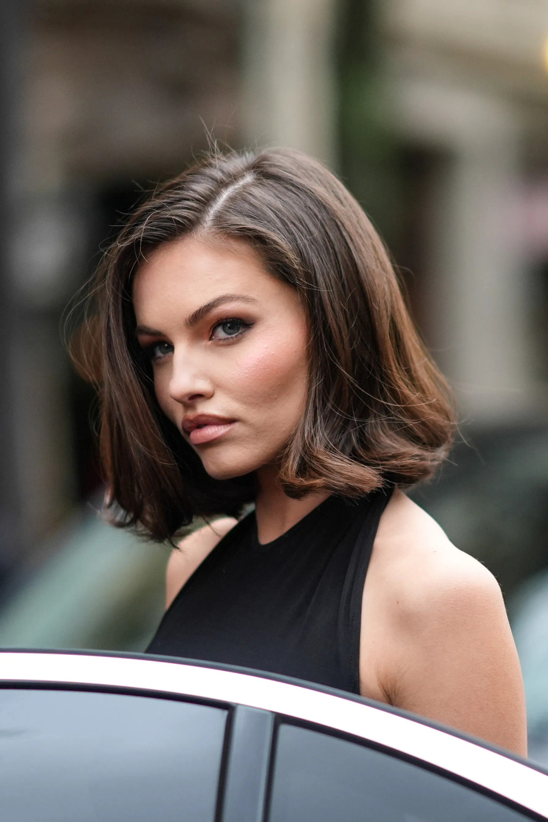 Dark Brown Bob With Blunt Bangs Dark Brown Bob With Blunt Bangs — Hair Color 2027 for Heart Face