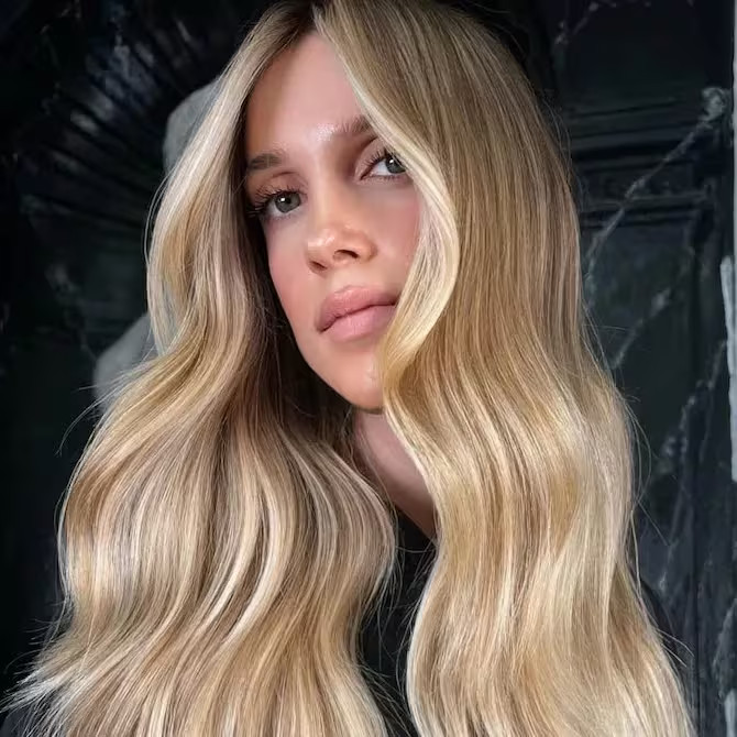 Soft Ash Blonde Loose Waves Soft Ash Blonde Loose Waves — Beach Blonde Hair 2027