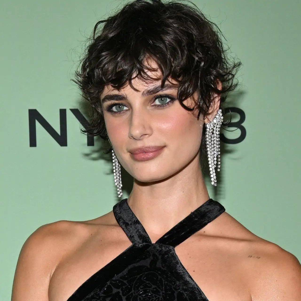 Middle Visual Idea Middle Visual Idea — Pixie Quick Weave Styles 2027