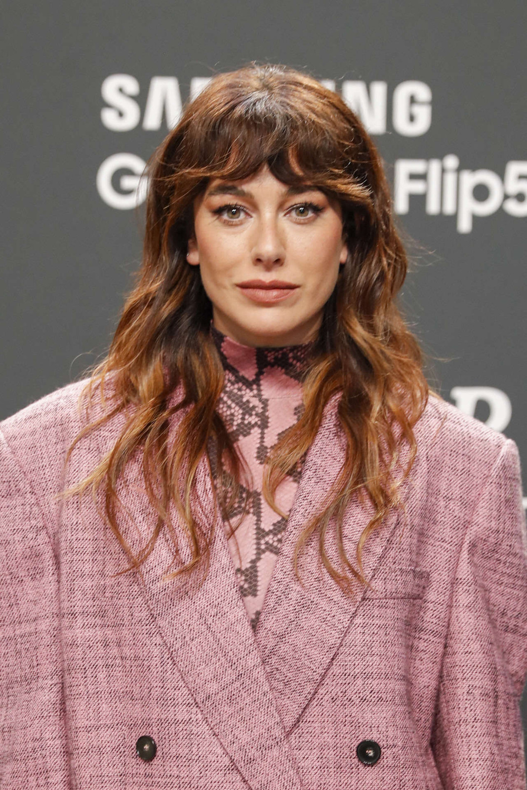 Visual Idea Visual Idea — Bangs 2027 for Square Face