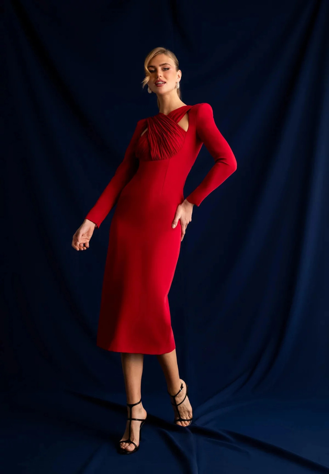 Vibrant Red Fitted Midi Dress with Pleated Bodice Vibrant Red Fitted Midi Dress with Pleated Bodice — Bridesmaid Dresses 2027