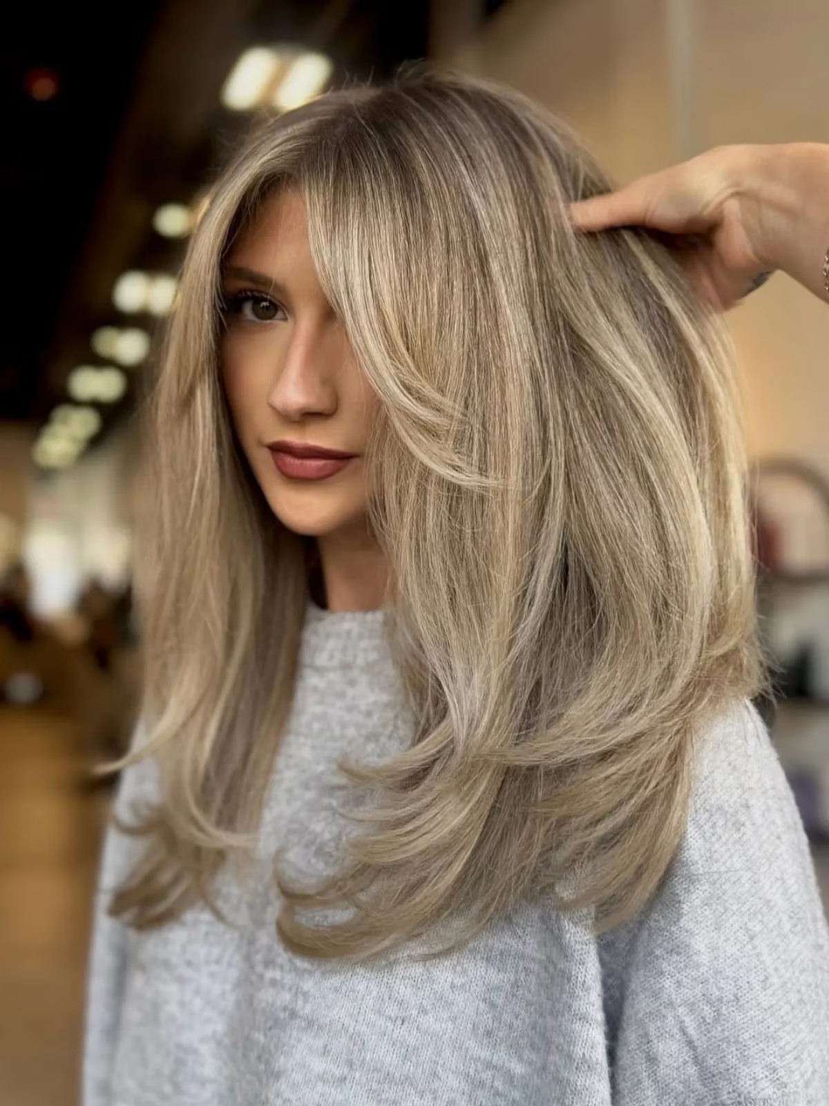 Ash Blonde Lob With Face-Framing Pieces Ash Blonde Lob With Face-Framing Pieces — Medium Blonde Hair 2027