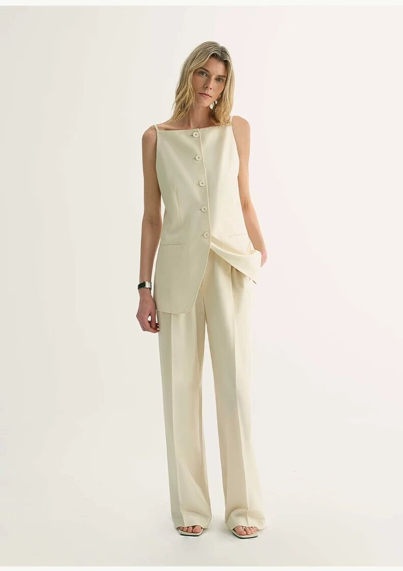 Cream Asymmetrical Vest and Wide-Leg Trousers for a Relaxed Professional Look Cream Asymmetrical Vest and Wide-Leg Trousers for a Relaxed Professional Look — Realtor Outfits 2027