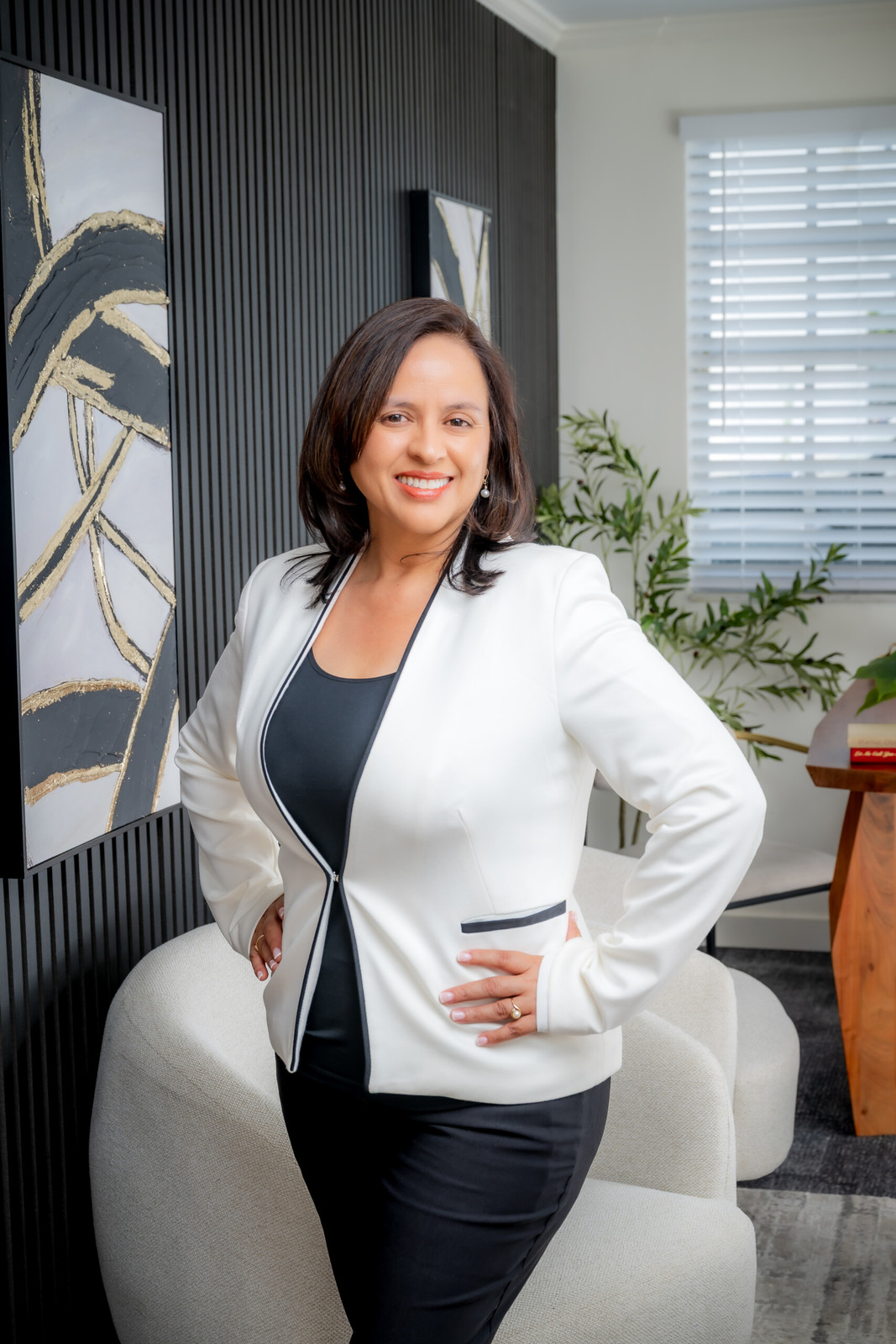 Sharp White Blazer with Black Trim for a Professional and Defined Look Sharp White Blazer with Black Trim for a Professional and Defined Look — Realtor Outfits 2027