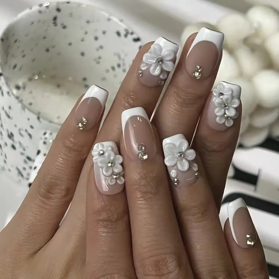 Glossy Visual Idea — Prom Press On Nails 2027