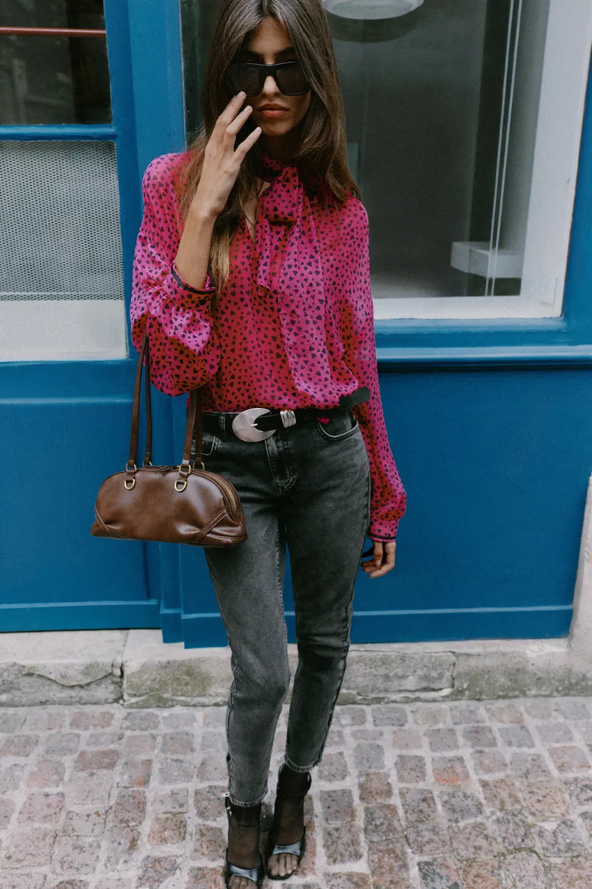 Grey Skinny Jeans with Pink Printed Blouse and Open-Toe Heels — Scene Skinny Jeans Outfits 2027