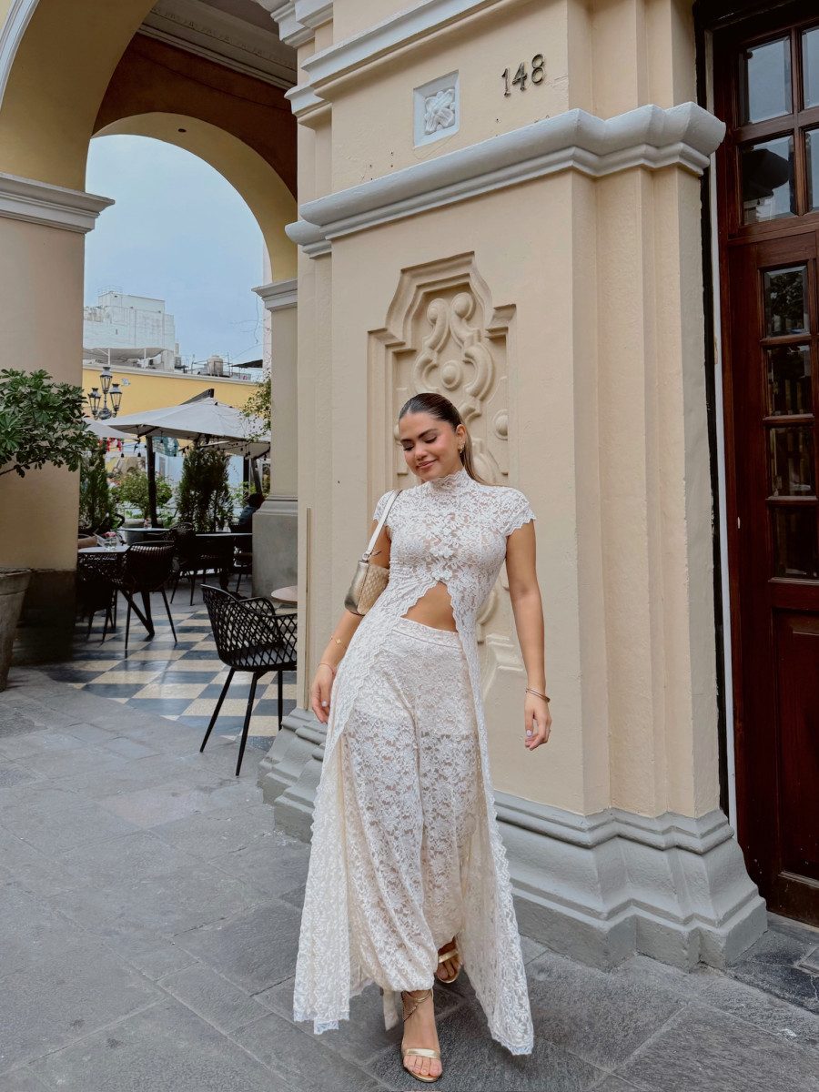 Ivory Lace Ensemble with Dramatic Overlay for an Elegant Steakhouse Ivory Lace Ensemble with Dramatic Overlay for an Elegant Steakhouse — Steakhouse Outfits 2027