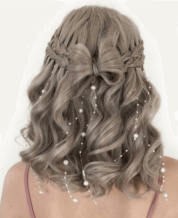 Collarbone Length Visual Idea — Christmas Hairstyles 2026