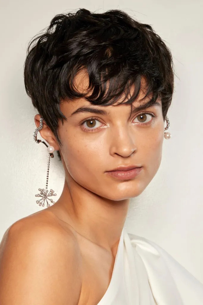 Piecey Dark Brown Pixie With Wispy Bangs Piecey Dark Brown Pixie With Wispy Bangs — Pixie Haircuts 2027