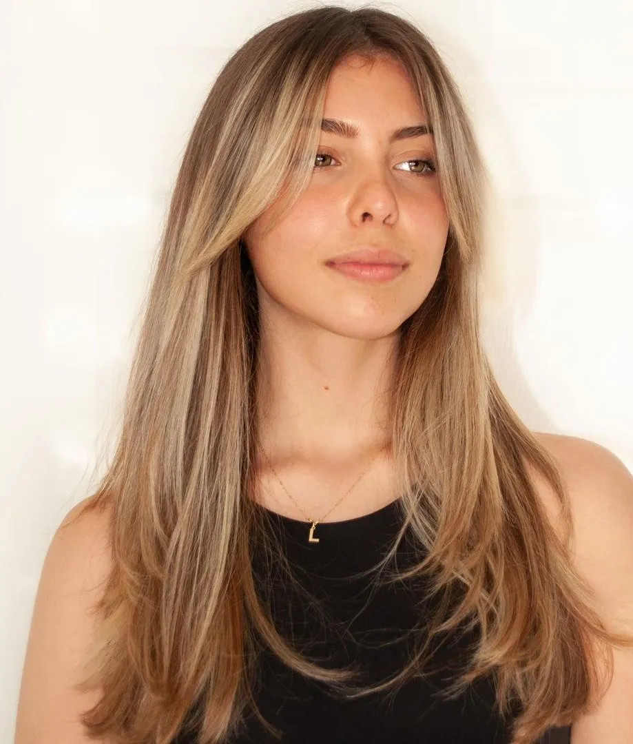 Ash Blonde With Face-Framing Layers Ash Blonde With Face-Framing Layers — Old Money Blonde 2027