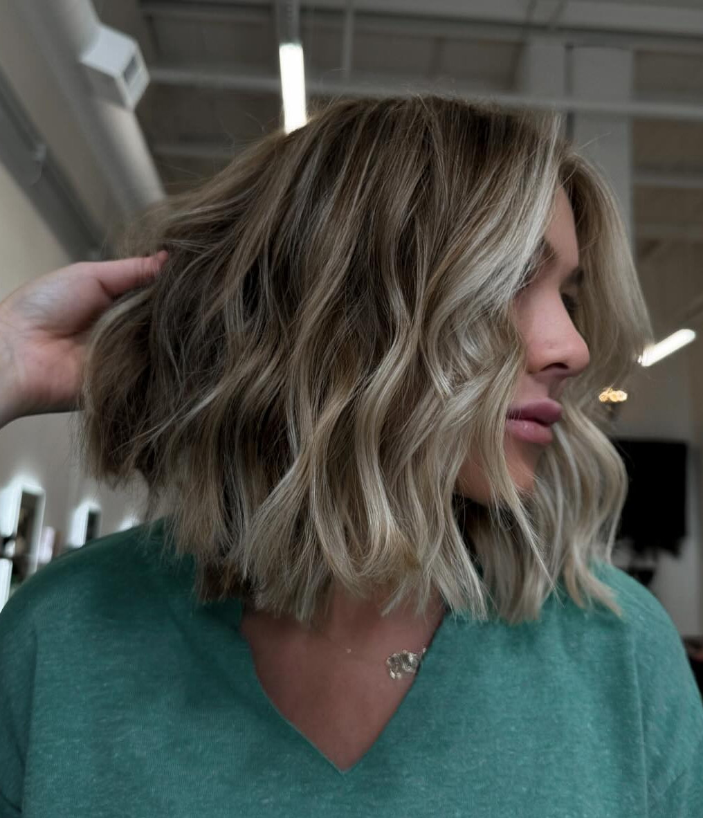 Textured Angled Bob With Dark Blonde Textured Angled Bob With Dark Blonde — Balayage on Medium Hair 2027