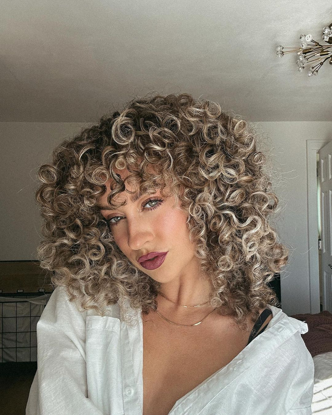 Honey Blonde Blowout with Curtain Bangs Honey Blonde Blowout with Curtain Bangs — Roller Set Hairstyles 2027
