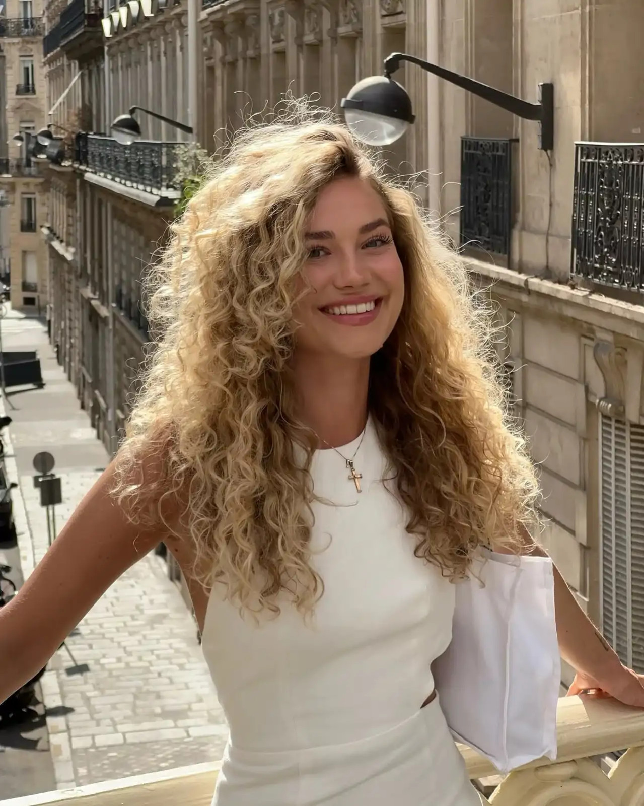 Bright Ash Blonde Mid-Back Curls Bright Ash Blonde Mid-Back Curls — Roller Set Hairstyles 2027