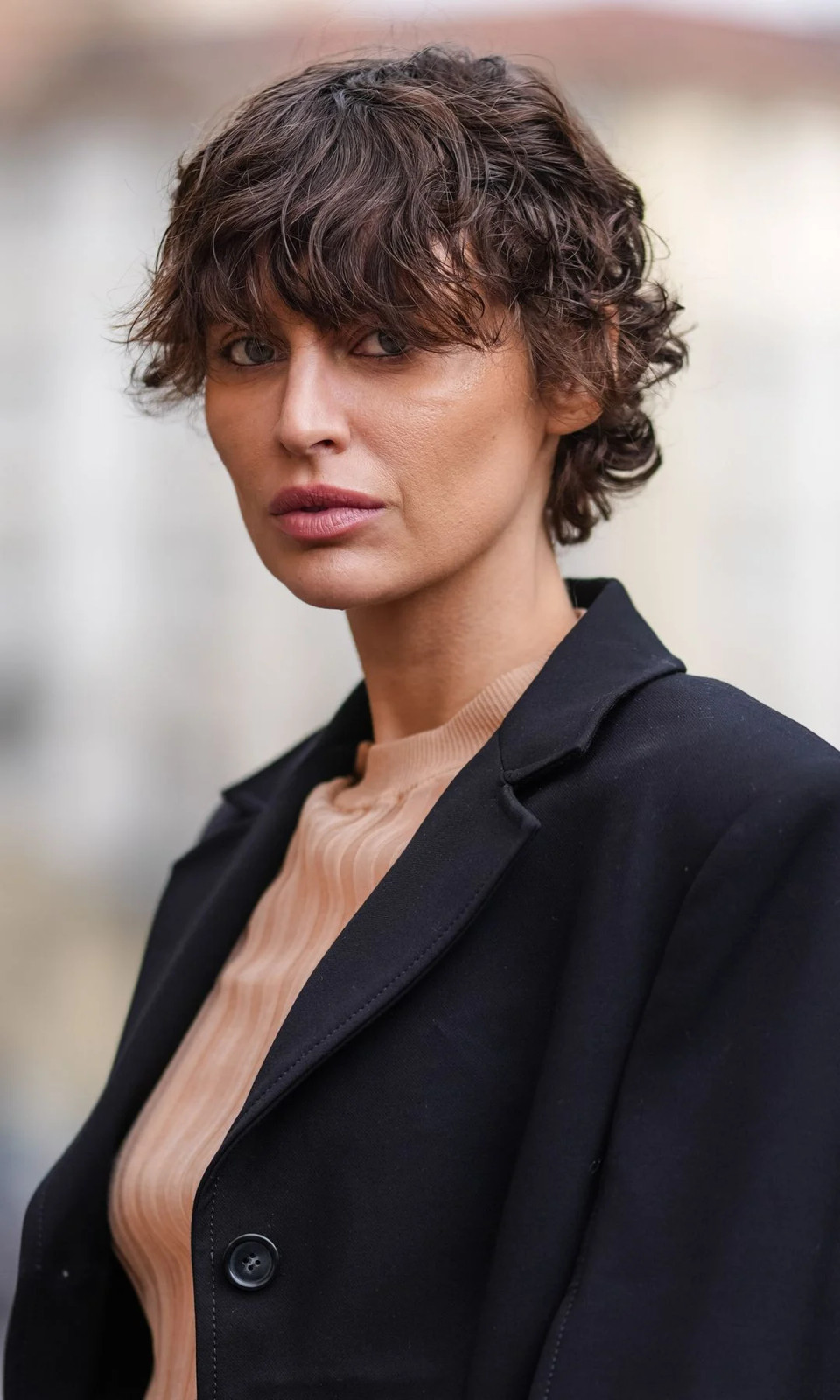 Textured Air-Dried Pixie with Subtle Tones Textured Air-Dried Pixie with Subtle Tones — Wavy Pixie 2027