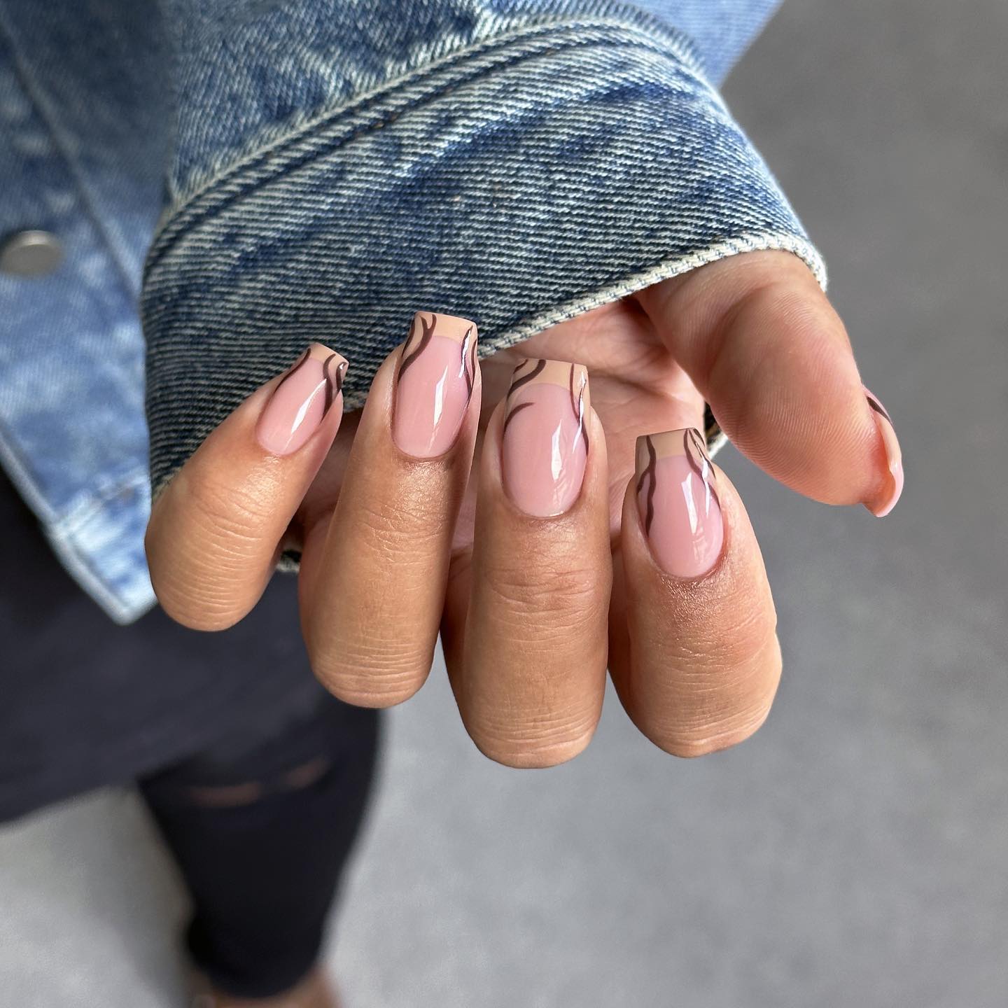 Medium Square Nude Abstract Brown Black Lines Medium Square Nude Abstract Brown Black Lines — Nails 2027 for Fat Fingers