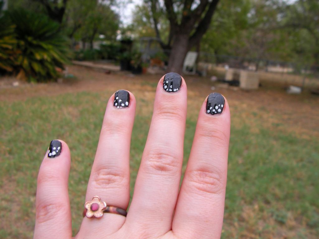 Short Square Black White Dots Short Square Black White Dots — Nails 2027 for Fat Fingers
