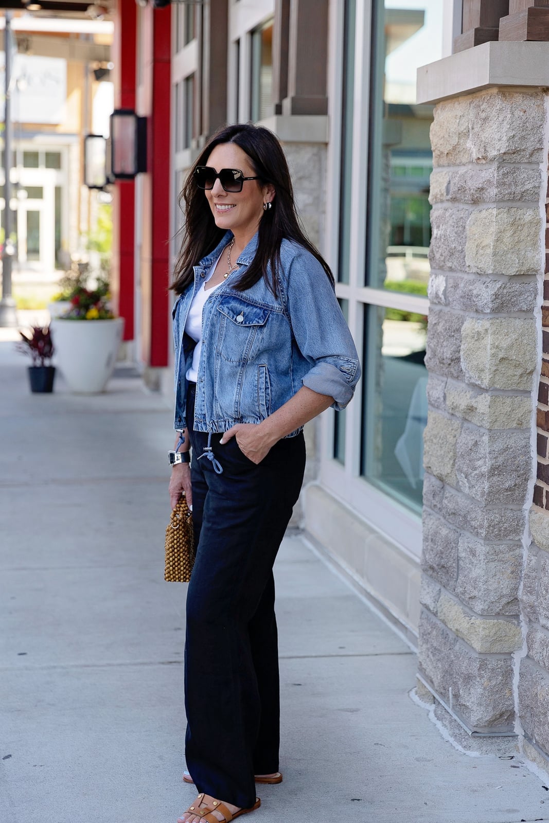 Navy Wide Leg Pants With Denim Jacket — Navy Blue Straight Leg Pants Outfits 2027