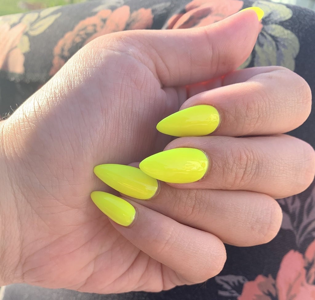 Intense Neon Yellow Medium Almond Nails Intense Neon Yellow Medium Almond Nails — Neon Almond Nails 2027