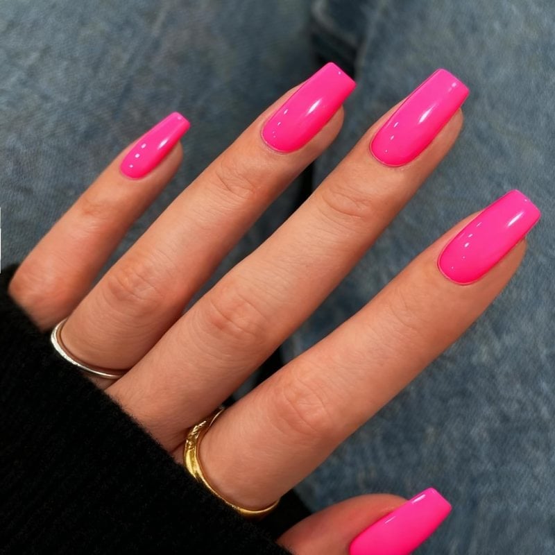 Long Coffin Neon Pink Nails with Rings Long Coffin Neon Pink Nails with Rings — Neon Pink Nails 2027
