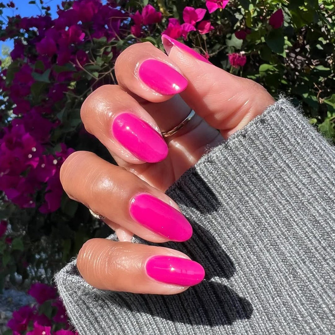 Medium Almond Neon Pink Nails with Gold Ring Medium Almond Neon Pink Nails with Gold Ring — Neon Pink Nails 2027