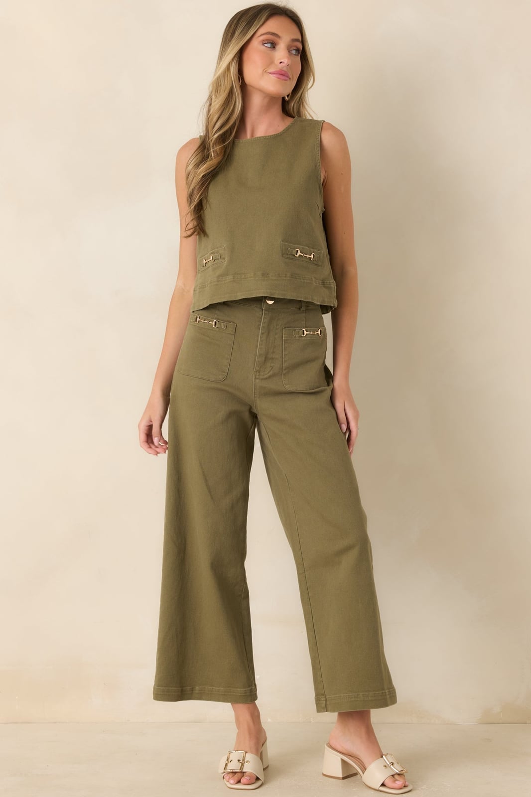 Olive Green Cropped Denim Pants Horsebit Accent, Gold Chain Necklace Olive Green Cropped Denim Pants Horsebit Accent, Gold Chain Necklace — Olive Green Wide Leg Pants Outfits 2027