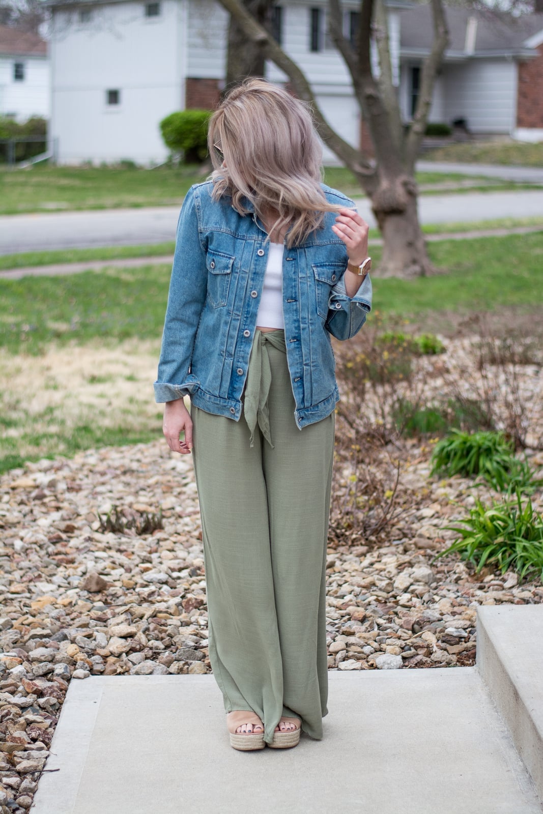 Olive Green Linen Pants Denim Jacket Casual, Beige Platform Sandals Olive Green Linen Pants Denim Jacket Casual, Beige Platform Sandals — Olive Green Wide Leg Pants Outfits 2027