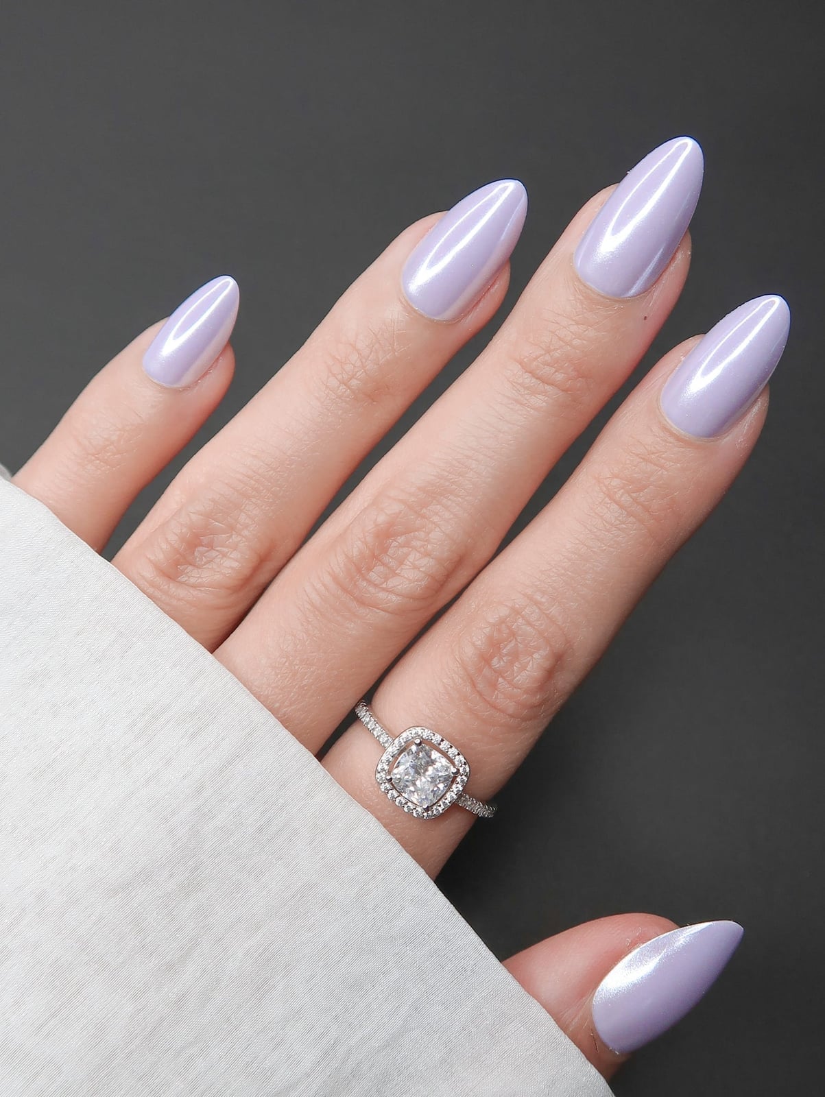 Solid Lilac Chrome Almond Nails Solid Lilac Chrome Almond Nails — Pastel Chrome Nails 2027
